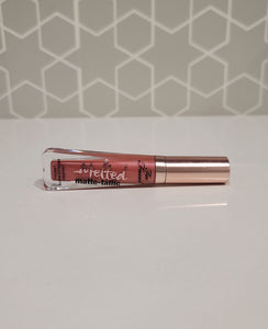 Too Faced Melted Matte-Tallic Liquified Metallic Matte Liquid Lipstick (swatched) Breakup, Makeup