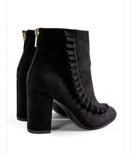 Load image into Gallery viewer, Stacie Ruffled Bootie (black)