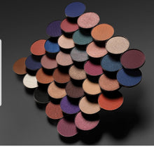 Load image into Gallery viewer, Morphe 35V Eyeshadow Palette
